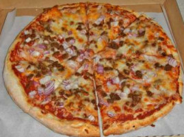 Thatzza Pizza inside