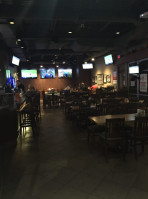 Boston Pizza inside