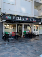 Pizza Bella Vita inside