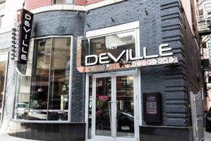 Deville Dinerbar outside