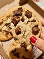 Insomnia Cookies food