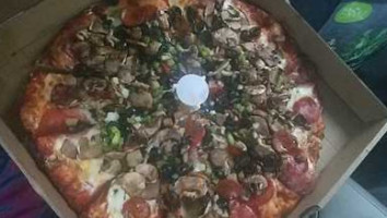 Gepetto's Pizza food