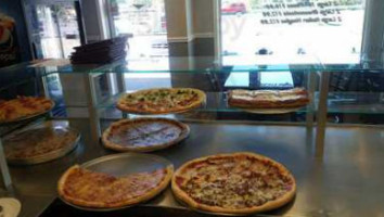 D'sopranos Pizzeria food