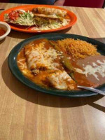 Dos Primos Mexican food