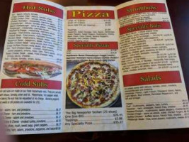 Zeiderelli's Pizza Subs food