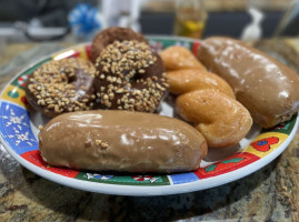 Leucadia Donut Shoppe food