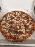 Guy's Pizza food
