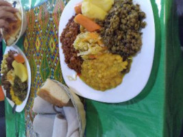 Tana Ethiopian Cuisine food