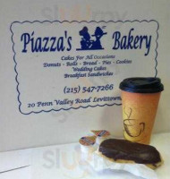 Piazza's Bakery food