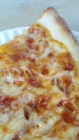 Vesuvios Pizza food