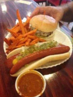 Famous Franks Hot Dogs-grille food