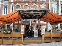 Le Cafe Des Arts- Grill Des Arts outside