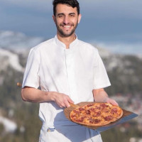 Sadat Restaurang Pizzeria food