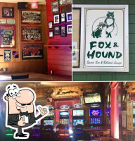 Fox Hound And Mulligans Pizza inside