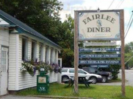 Fairlee Diner outside