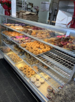 Gurnee Donuts food