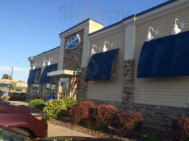 Culver's inside