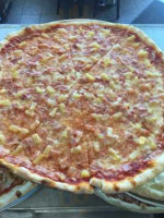 Serpico's Pizzeria food