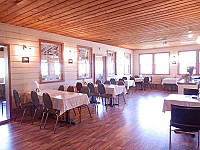 BoardWok Restaurant inside