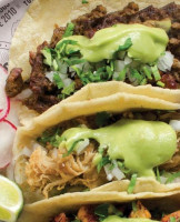 Chando's Tacos food