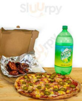 Odd Moe's Pizza food