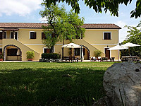 Agriturismo Le Ghiandaie inside