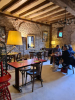 La Vieille Tour outside