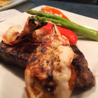 Cagneys Steakhouse & Winebar food