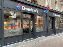 Domino's Pizza Dinan outside