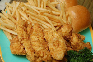 Frenchy's Chicken food