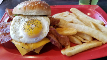 Red Robin Gourmet Burgers And Brews food