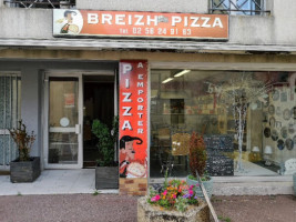 Breizh Pizza outside