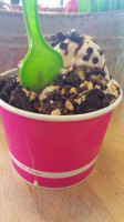 Sweet Frog Stow food