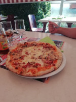 Pizzeria Le Lacustre food