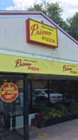 Walt's Original Primo Pizza outside