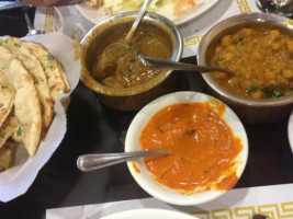 Ruchi Indian Cuisine food