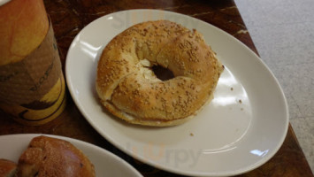 Bagel Crossing food