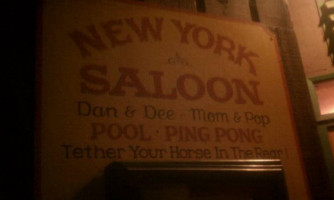 New York Saloon food