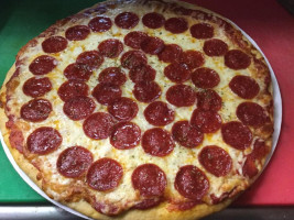 Skyway Pizza And Grill food