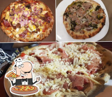 Pizzeria La Fontana food