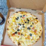 La Pizza Du Chef food