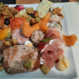 Des Balmes Le Tahiti food