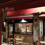 Le Saint Pierre Dentro
