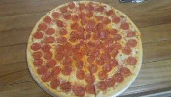 Roma's Pizza food