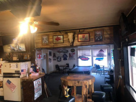 Idle Hour inside