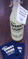 Debbie's Lounge food