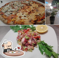 Pizzeria Lo Storione food