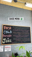 Cj's Juicery outside