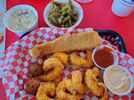 Sam's Southern Eatery food