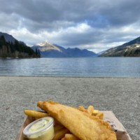 Erik's Fish And Chips food